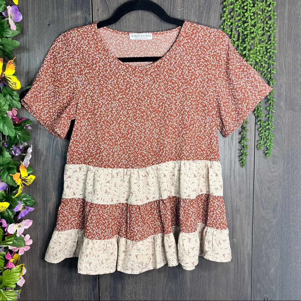🌼3/$30🌼NWOT Paper Crane Printed Short Sleeved Floral Tiered Ruffle Top Size XS